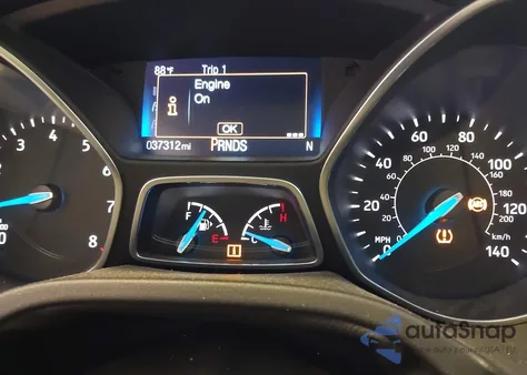 2018 Ford Focus Sel z USA, uszkodzony, nr VIN 1FADP3H23JL216225